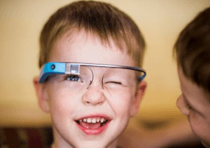 غوغل تساعد الأطفال المصابين بالتوحد في تمييز الوجوه