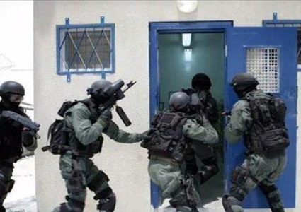 توتر بسجن النقب بزعم رشق احد جنود الاحتلال بالماء الساخن