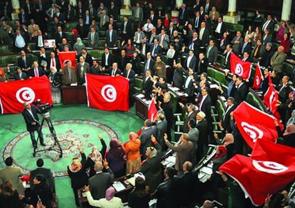 تونس.. البرلمان يقر قانونا لرفع سن التقاعد ويفرض ضرائب