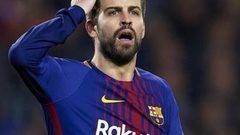 بيكيه يحرج دفاع برشلونة