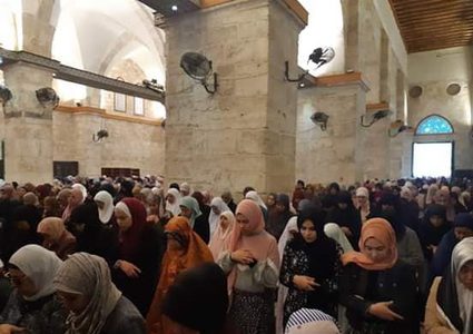 40 ألف مصل في رحاب  الأقصى في ذكرى الإسراء والمعراج