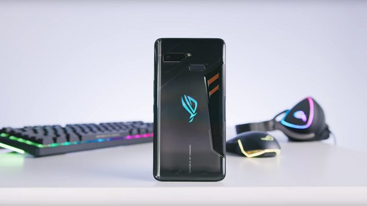 تعرف على"ROG Phone".. أحد أفضل الهواتف في العالم