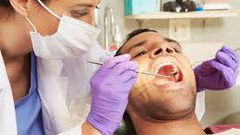 استخدام الخيط والذهاب إلى طبيب الأسنان يقللان خطر الإصابة بسرطان