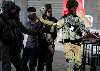 اعتقالات ومصادرة اموال بالضفة