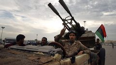 الجيش الوطني الليبي يتقدم غرب طرابلس ويستعيد صرمان
