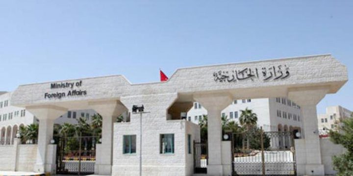 الأردن يستدعي السفير السوري ويطالب بلاده بالإفراج عن المعتقلين