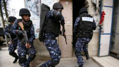 الشرطة تلقي القبض على مروج مخدرات في نابلس