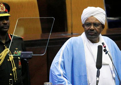 السودان.. نشطاء يعلنون عن خطاب مهم للبشير والرئاسة تنفي