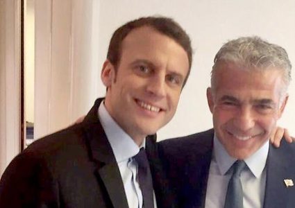 لبيد يزور باريس بدعوة من ماكرون