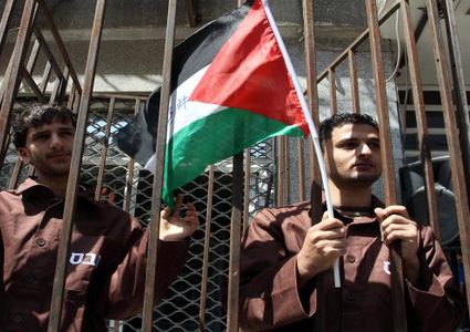 هيئة الأسرى: بوادر انفراج للأوضاع وعودة الهدوء في سجون الاحتلال