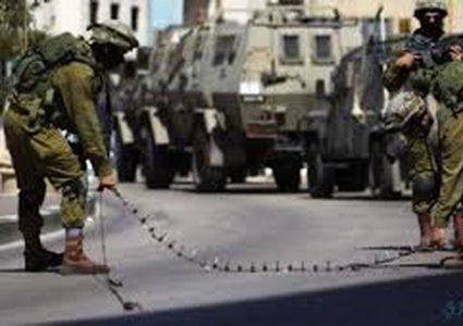 الاحتلال ينصب الحواجز ويكثف تواجده العسكري جنوب جنين