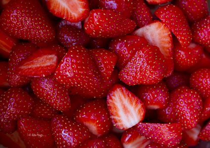 أضرار وفوائد الفراولة