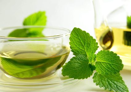 مشروبات طبيعية لعلاج التهاب المعدة