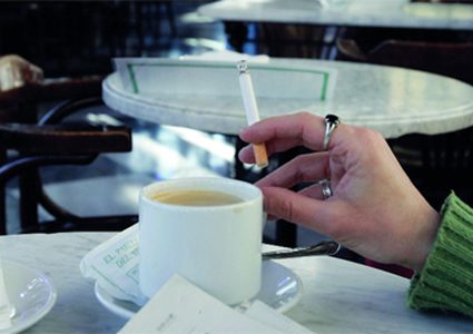 خطوات لتقليل تناول الكافيين والسجائر قبل حلول شهر رمضان