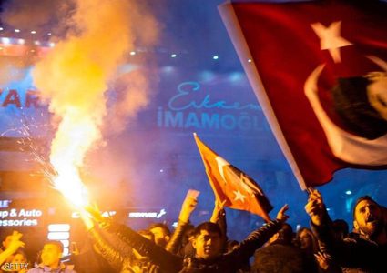 المعارضة التركية متقدمة في إسطنبول بعد فرز نصف الأصوات