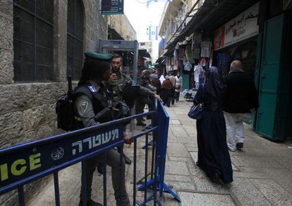 الاحتلال يقتحم منزل ناشطة مقدسية ويستدعيها للتحقيق