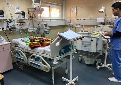 غزة: الأطر الطبية تعلق الدوام في المستشفيات الحكومية غدا