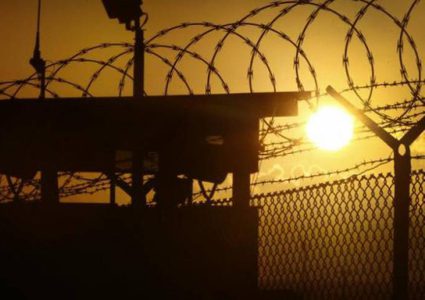 فارس: "إضراب الأسرى" في موعده والربع ساعة الأخيرة قد تحسم الموقف