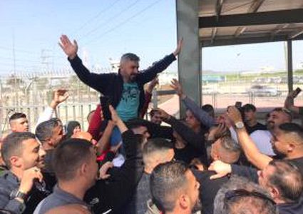 الإفراج عن أسيرين من نابلس أمضيا 18 في سجون الاحتلال