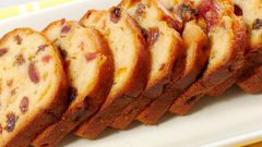 كيك بالجوز والفواكة المجففة