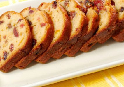 كيك بالجوز والفواكة المجففة