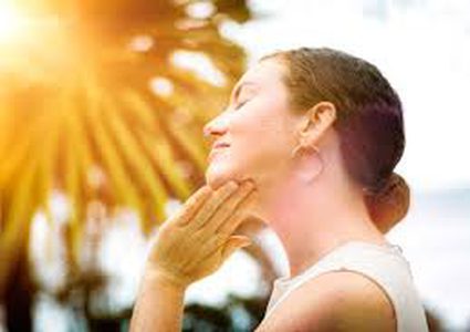 هل يتم تطبيق واقي الشمس على البشرة بشكل صحيح