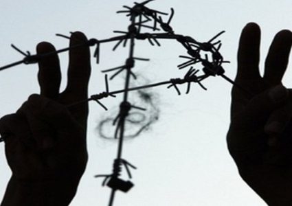 150 أسيراً يشرعون بالإضراب المفتوح عن الطعام