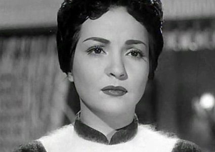 صورة نادرة تجمع شادية والفنان اليابانى يوجيرو