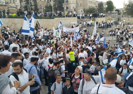 مستوطنون يُجدّدون اقتحاماتهم للأقصى وسط دعوات لتكثيفها