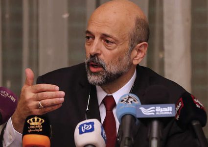 الرزاز يوضح موقف الأردن من "صفقة القرن" واتفاقية الغاز