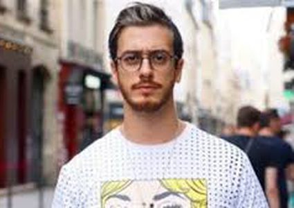 والد سعد لمجرد يحتفل بميلاده بصورة تحير الجميع