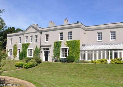 قصر الـ 6.5 مليون دولار بـ 18 دولارا .. عرض حقيقي أم حيلة؟