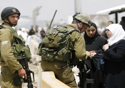 الاحتلال يعتقل فتاة على حاجز عسكري في القدس
