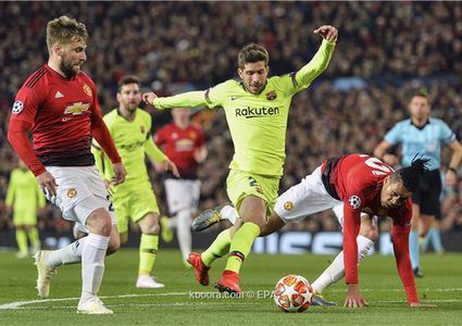 برشلونة يخطف فوزا صعبا من "الشياطين" خارج الديار