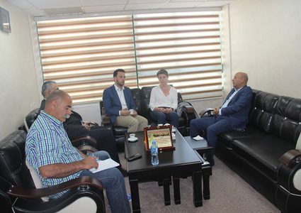 ابو هولي ولويس اكدا على اهمية التحرك لتجديد التفويض للأونروا