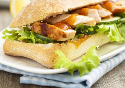 ساندويش دجاج مسحب