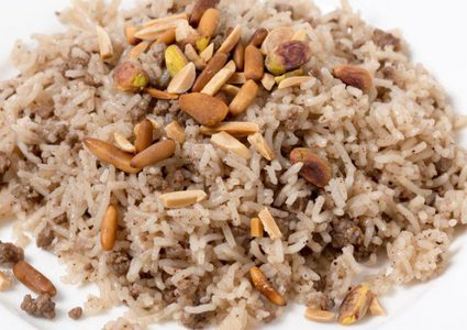 أرز بالخلطة واللحم المفروم