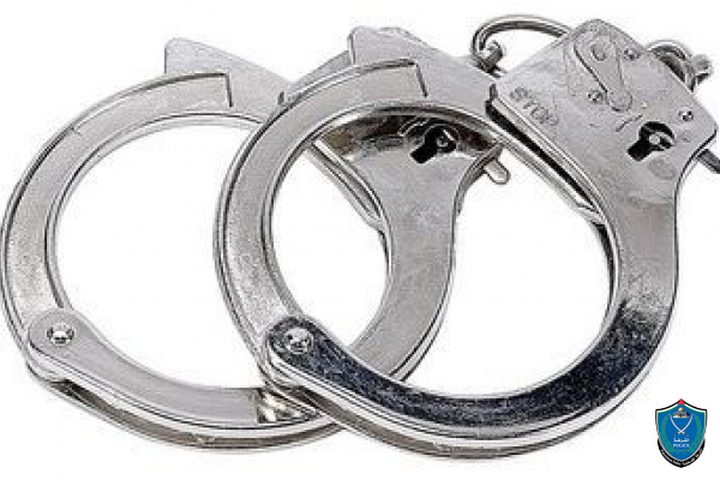 الشرطة تعتقل شخصين بحوزتهما الاكستازي المخدرة