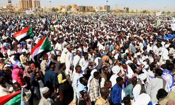 قوى الحراك الشعبي ترفض بيان الجيش السوداني