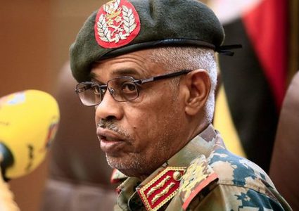 من هو الرجل الذي عزل البشير بعدما اختير نائباً له؟؟