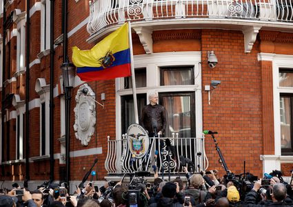 اعتقال أسانج مؤسس "ويكيليكس" بعد 7 سنوات من المطاردة