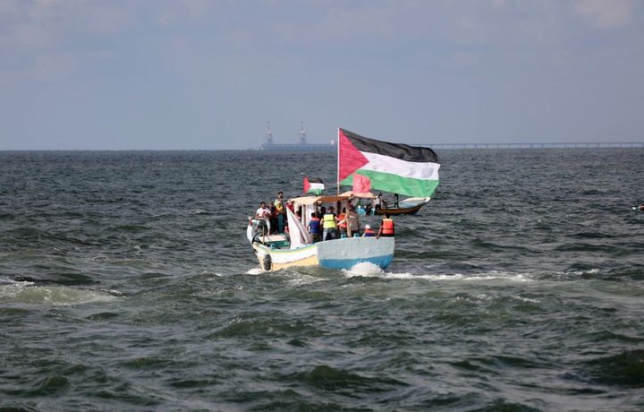 الاحتلال يستهدف الصيادين في بحر شمال غزة