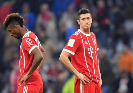 مدرب بايرن يعلق على "فضيحة اللكمات" ويكشف رد اللاعبين