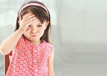 الوراثة من أسباب صداع الأطفال