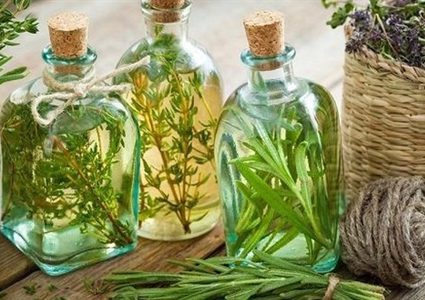 دراسة تحذر من تناول الحوامل للأعشاب الطبيعية