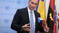 ملادينوف: نتطلع إلى العمل مع الحكومة الفلسطينية الجديدة