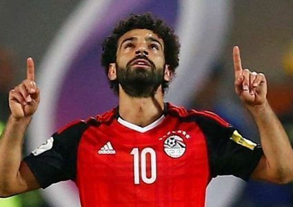 الإنجليز ينتصرون للفرعون صلاح ضد الهتافات العنصرية