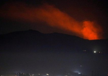 الاحتلال الإسرائيلي يقصف موقعاً عسكرياً في ريف حماة وسط سوريا