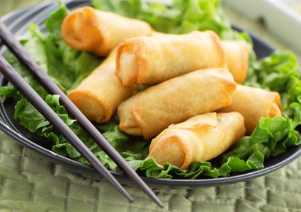 أصابع عجينة الفيلو بلحم الغنم