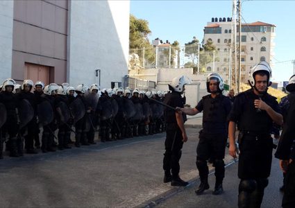 إصابة ضابطين إثر تعرض قوة من الشرطة لإطلاق نار في نابلس